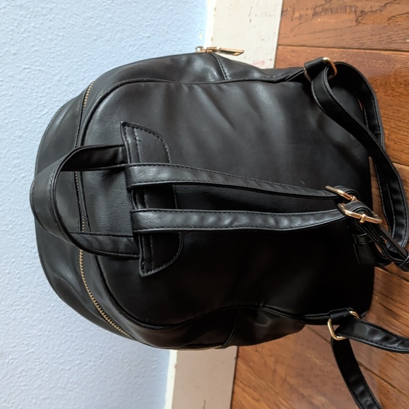 Badgley Mischka Black Quilted Backpack - Picture 6 of 16